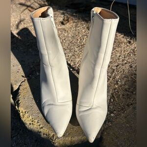Express Cream White Heeled Ankle Boots